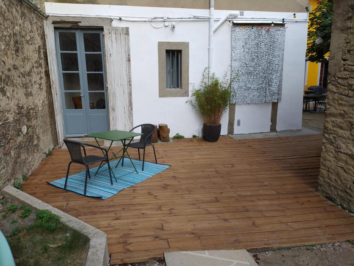 Le 9 De Cour, Caouette Carcassonne